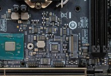 ITX主板教程（小巧精致的ITX主板教你打造高效便携电脑）